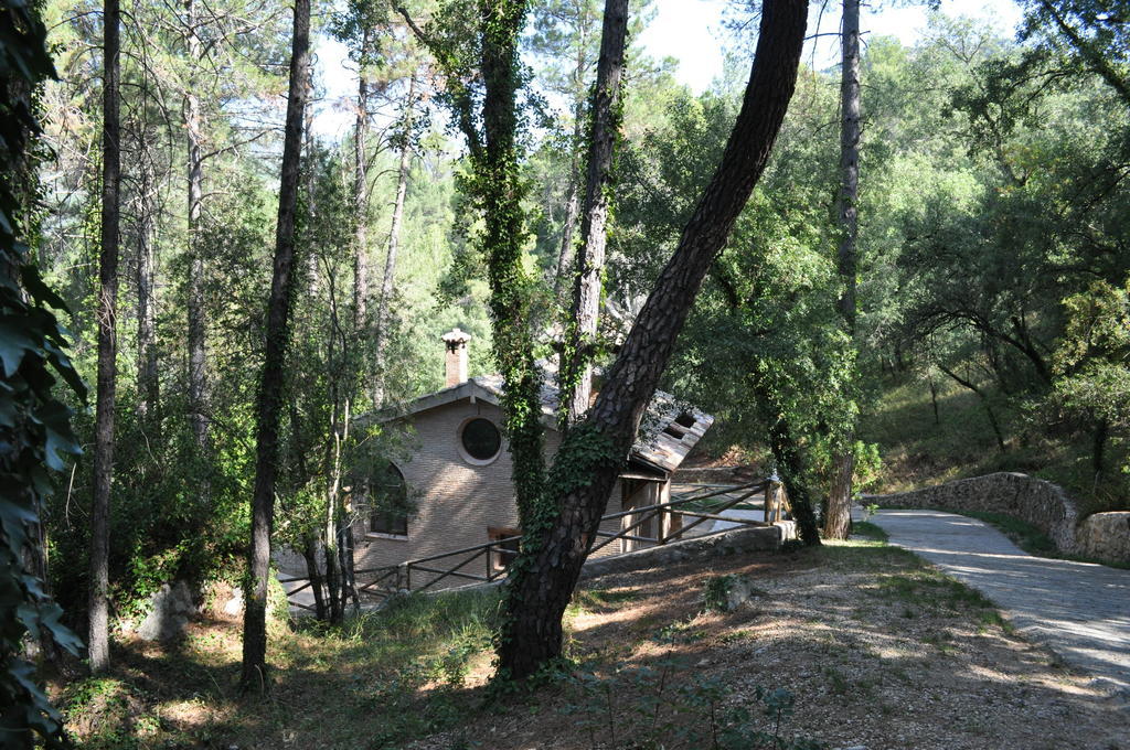 Casa Rural Ermita Santa Maria De La Sierra Villa Arroyo Frio Oda fotoğraf